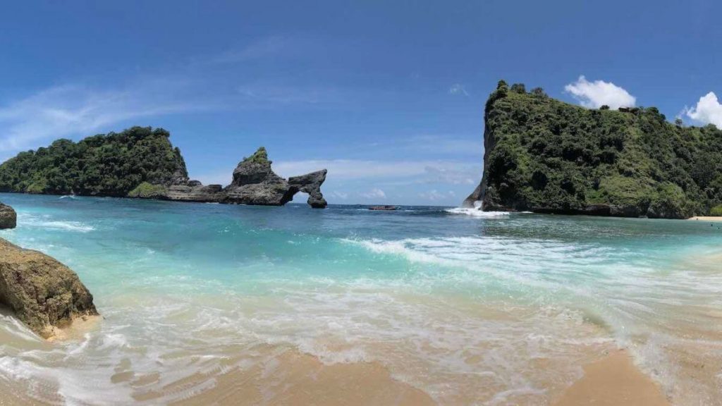 Tempat Wisata Atuh Beach - Paket Nusa Penida + Nusa Lembongan 3 hari 2 malam: