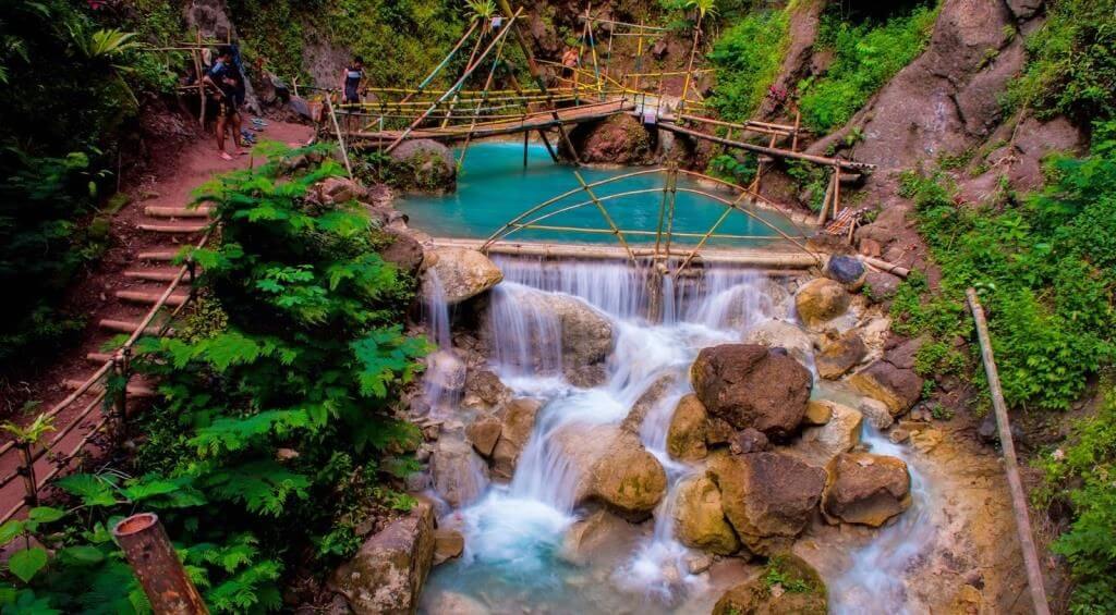 Tempat Wisata Lava Bantal Paket Wisata Jogja 4 Hari 3 Malam Sri Gethuk