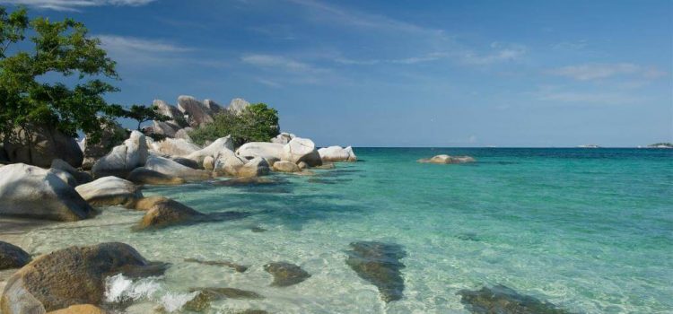 Harga Paket Wisata Bangka Belitung 4D3N Termasuk Tiket Pesawat