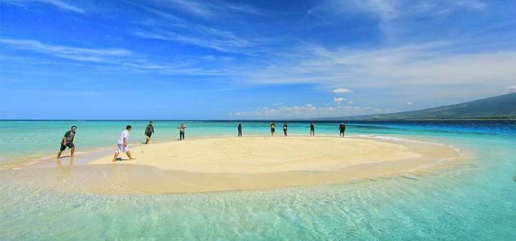 Paket Wisata karimunJawa 2 hari 1 malam Murah 2 – 4 Orang