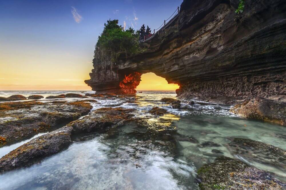 Tempat Wisata Pura Tanah Lot Bali Paket Tour Bali 3 Hari 2 Malam